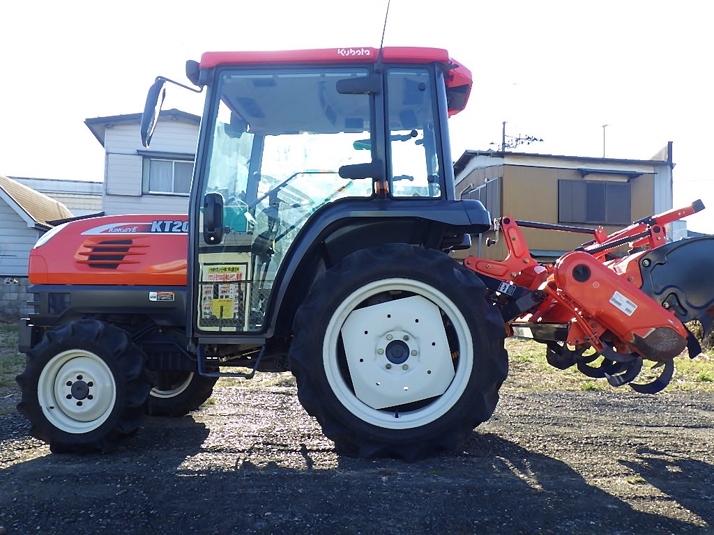 トラクター KT20FQBMAJRF4　キャビン　整備済 写真３